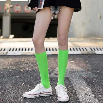 11 цвята.Шик улични дамски чорапи до коляното в стил харадзюку флуоресцентни цветове.Дамски чорапи до средата на прасците за момичета, дамски трикотаж носочные изделия Сокс